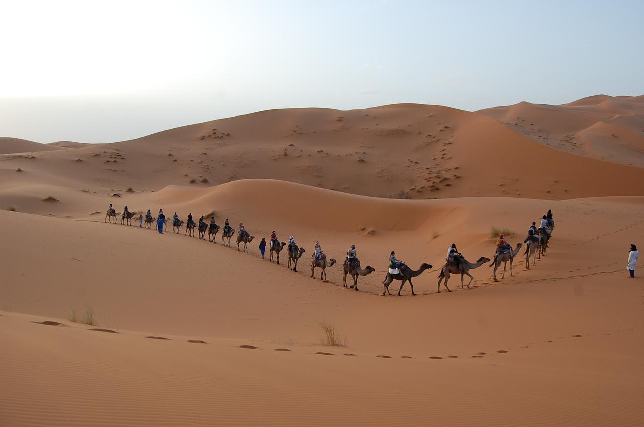 Luxury Oasis Camp Hotel Merzouga Buitenkant foto